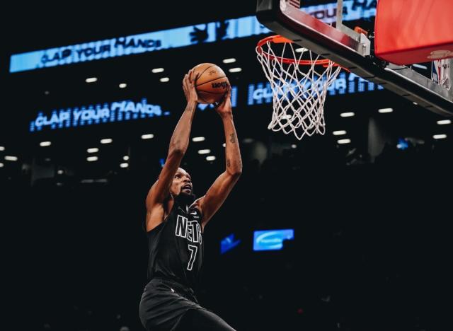 必发体育-【现场】以彼之道还彼之身 篮网力克雄鹿收获八连胜